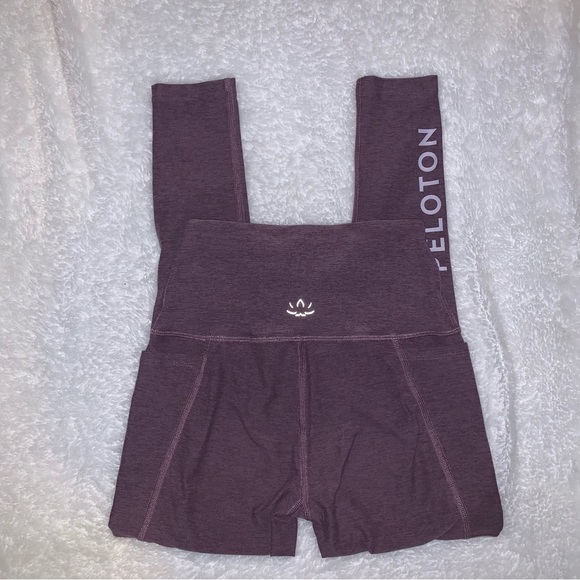 Beyond Yoga X Peloton Leggings - Picture 6 of 12